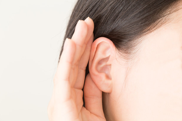 突発性難聴。突然耳が聞こえなくなる。耳が詰まった感じがする。耳鳴りが起こる。めまいがする等、特定疾患の難病を表した図